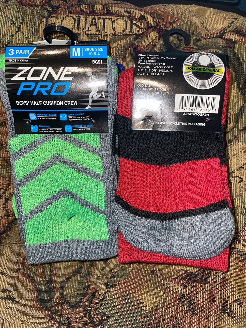 Zone Pro Boys' Half Cushion Crew Socks - Green, Gray & Red